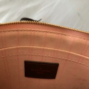 Louis Vuitton Bags - Clutch Louis Vuitton Louis Vuitton Bags - Clutch Louis Vuitton